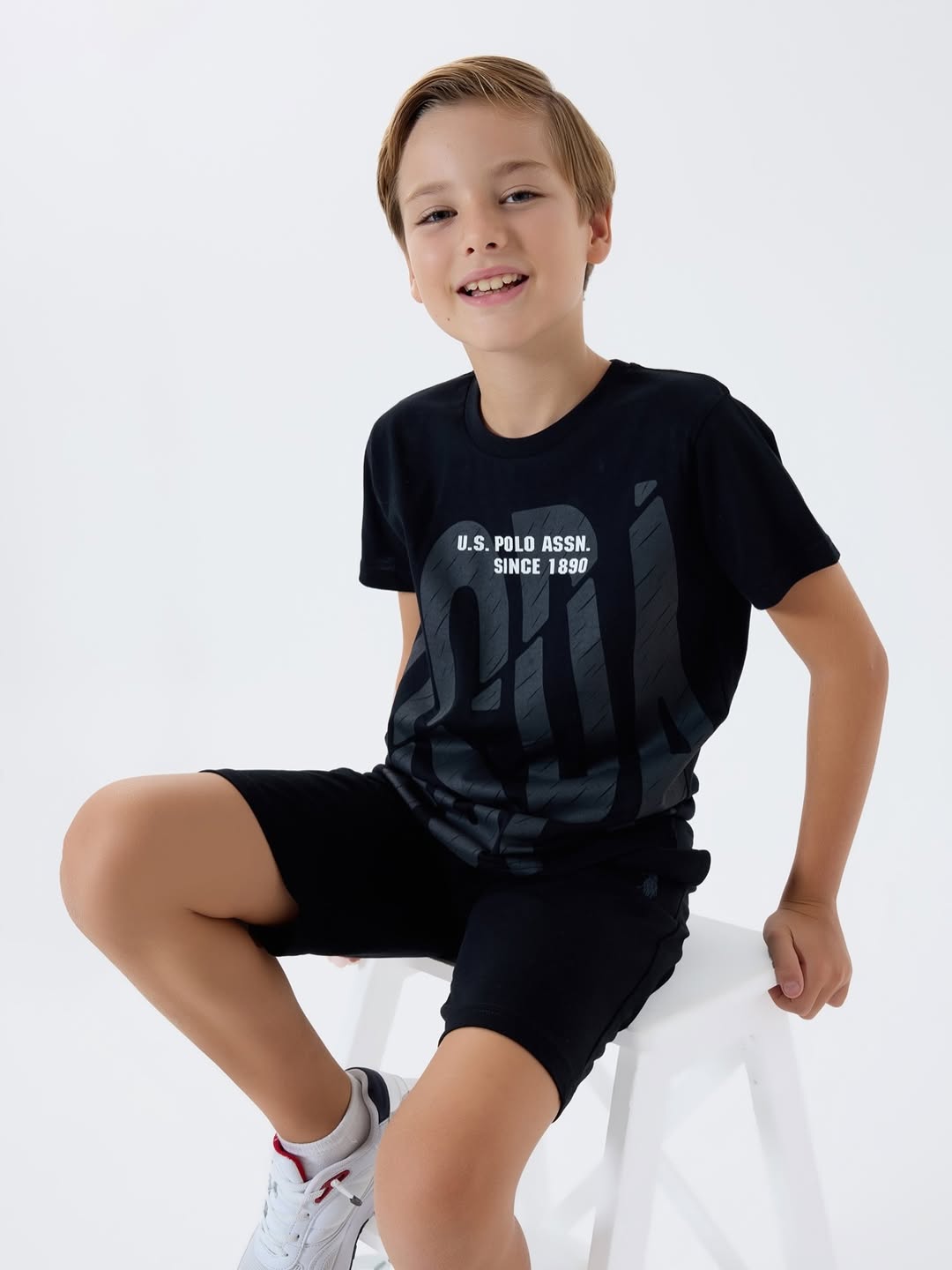 New Black uspa set Sizes 4/5y