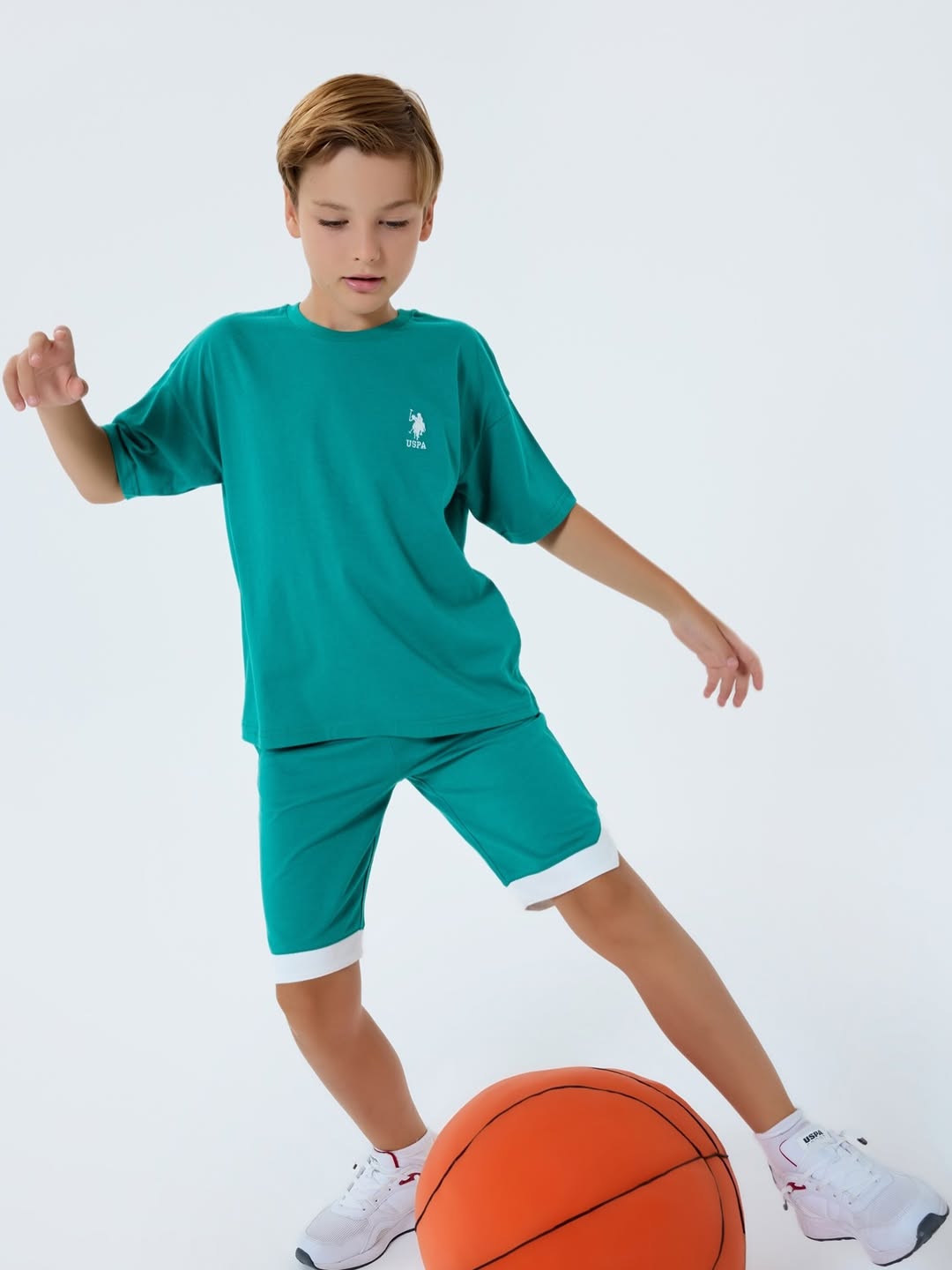 New Uspa set Sizes 4/5y to